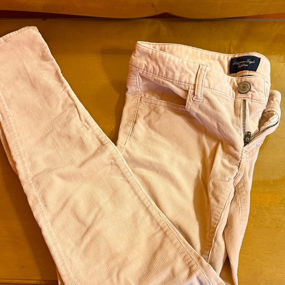 American Eagle Outfitters Light Pink Skinny Jeans size 4